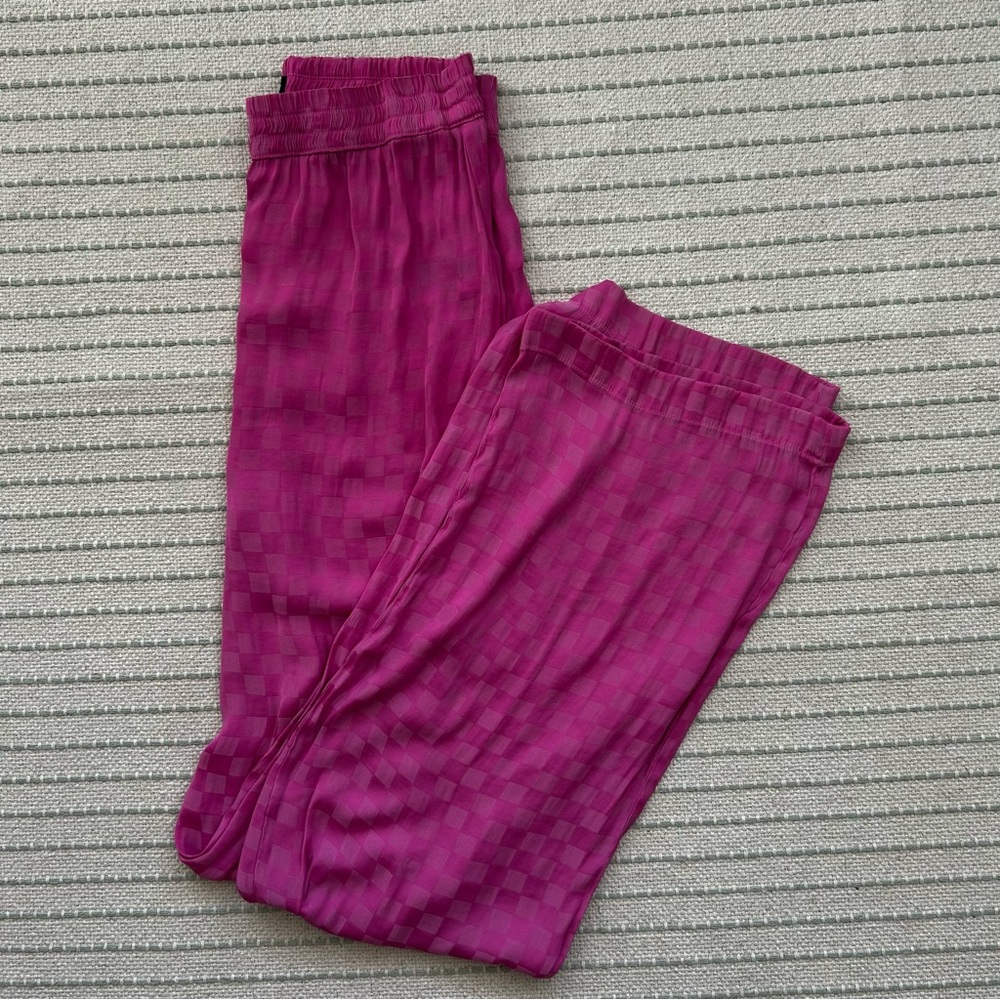 GAP BODY Pink Checkered Satin Pajama Set - Picture 3 of 4